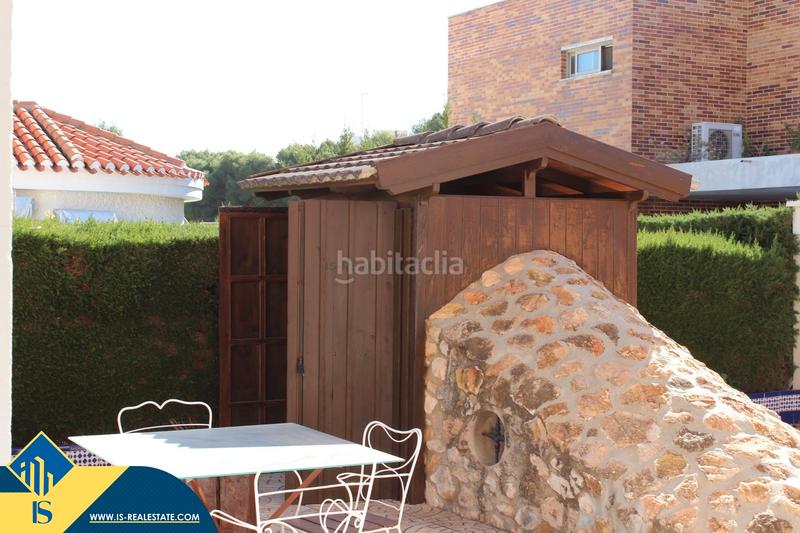 Foto 27ed6ad7-36fa-4a22-bb6b-616594fcc51e. Chalet con parcheggio piscina in Campoamor Orihuela