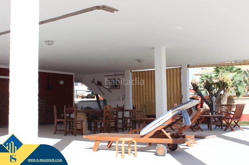 Foto 61b24f31-2e8b-413f-badf-b2750e20fe2c. Chalet con parcheggio piscina in Campoamor Orihuela