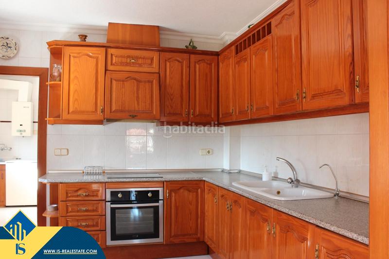 Foto 86ce403d-b3d7-4d09-bc94-551df20370eb. Chalet con parcheggio piscina in Campoamor Orihuela