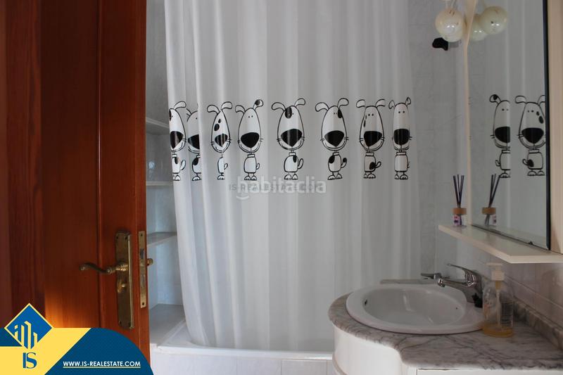 Foto 985319f6-7f76-4910-885f-46a498032fba. Chalet con parcheggio piscina in Campoamor Orihuela