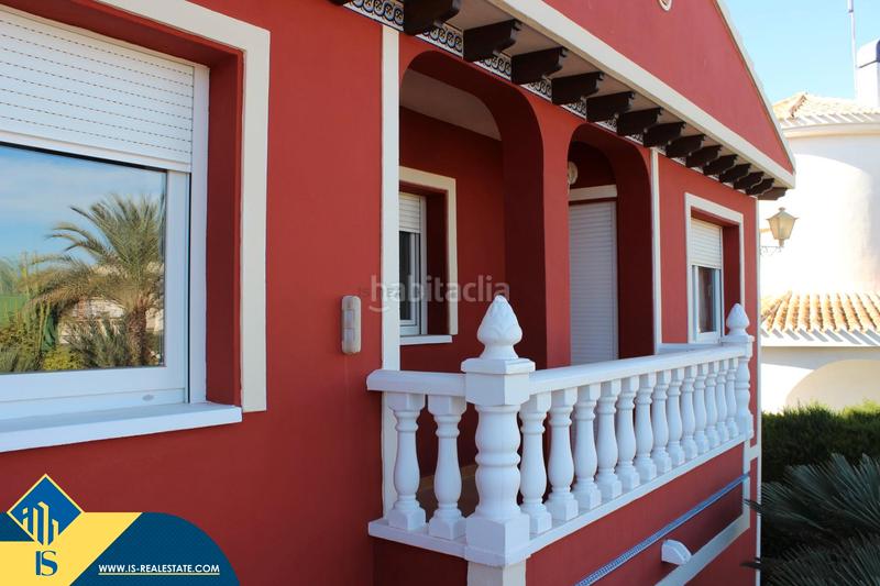 Foto aa4b1708-0af1-4501-8e50-4e1d82833f9e. Chalet con parcheggio piscina in Campoamor Orihuela