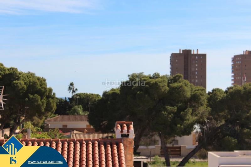 Foto ca496e4e-c444-436e-b8d2-64fb461c9a31. Chalet con parcheggio piscina in Campoamor Orihuela