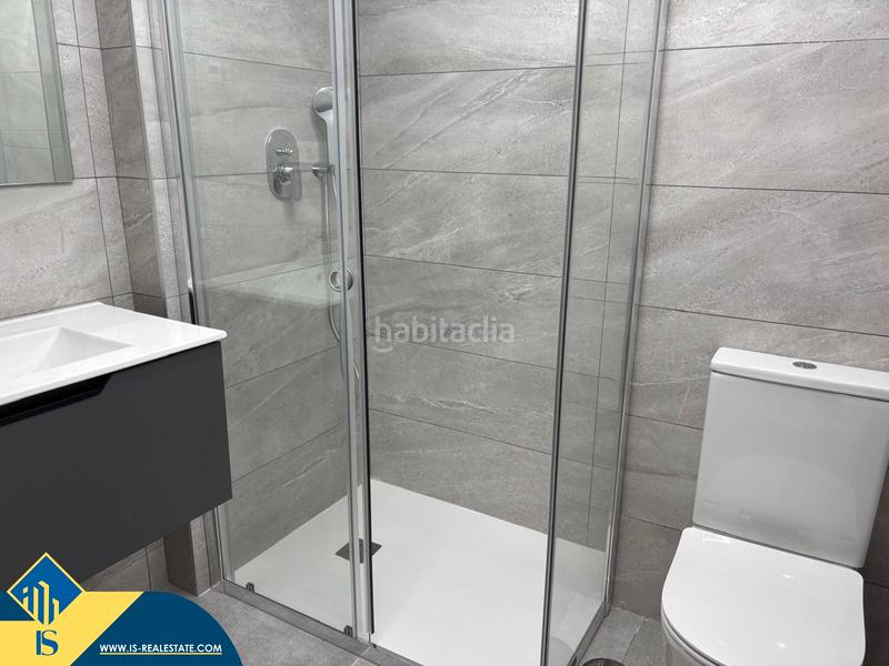 Foto 15cb464d-48fb-419d-97e4-a07942cdd4bf. Appartamento con piscina in Las Piscinas Naturales Torrevieja