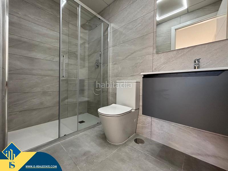 Foto 80edf91e-5beb-4857-b5f1-e673b84a77f8. Appartamento con piscina in Las Piscinas Naturales Torrevieja