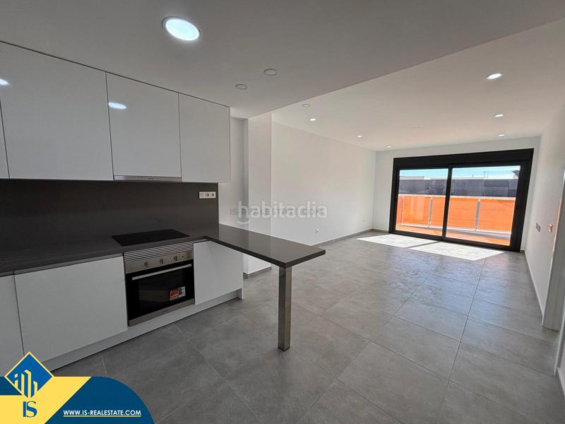 Foto 3b6b6829-f115-4b9c-ac6d-e54830484ce0. Etagenwohnung mit pool in Las Piscinas Naturales Torrevieja