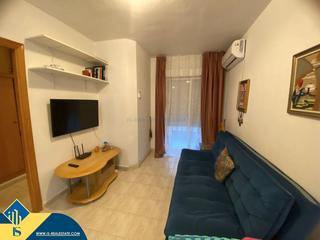 Apartamento en El Acequión. Apartamento con terraza, en la provincia de alicante, en la ciud