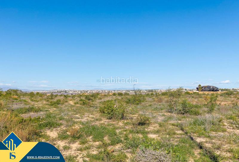 Foto 4a994052-d75b-45c8-84c5-61a94e3642c1. Maison avec chauffage parking dans Zona Carrefour - Urbanizaciones Torrevieja