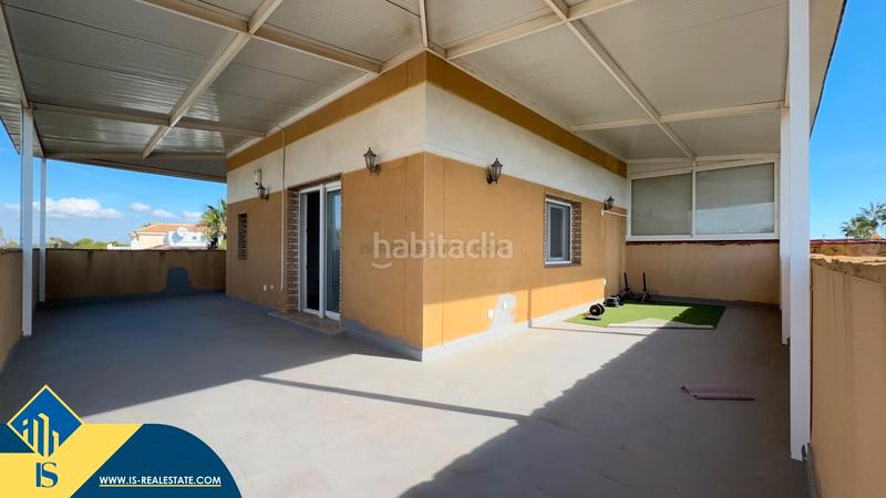 Foto 7183cd6d-1aa4-4a5c-9618-bf4c7056ed73. Xalet amb aparcament a Aguas Nuevas Torrevieja