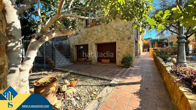 Foto a3d8cd4c-285b-4576-97a8-acc87a9b09e7. Xalet amb aparcament a Aguas Nuevas Torrevieja