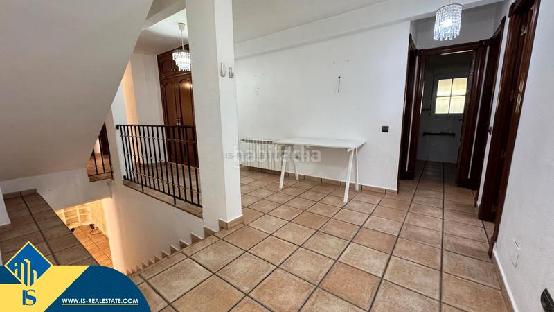 Foto e8bd38dd-a9f5-4229-b9bf-daf79a927c73. Xalet amb aparcament a Aguas Nuevas Torrevieja