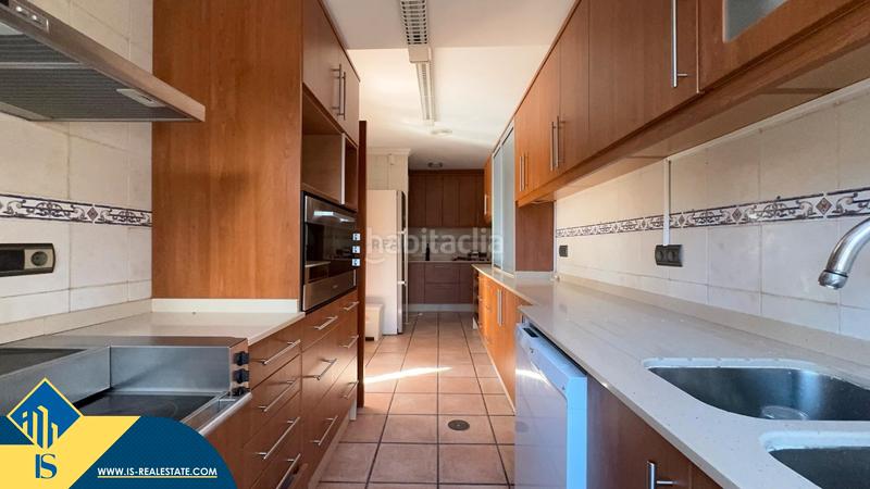 Foto f2daba47-1ade-4830-92d0-a23412403ed6. Xalet amb aparcament a Aguas Nuevas Torrevieja