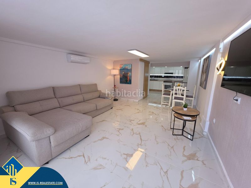 Foto 028eb64e-630d-48b2-89d3-8f3b50e5f7b2. Casa amb aparcament a Cabo Cervera Torrevieja