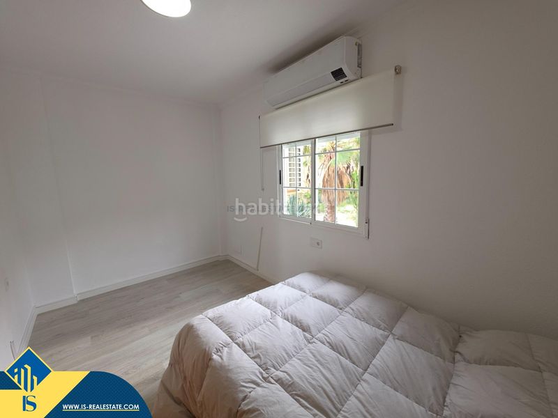 Foto 18e2e772-668e-4135-aabf-9136028cc577. Casa amb aparcament a Cabo Cervera Torrevieja