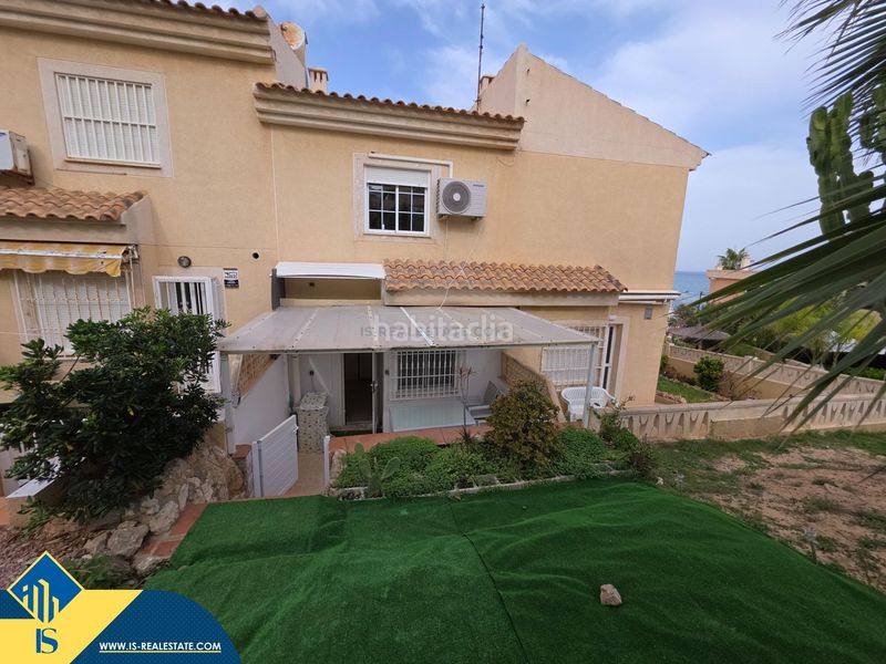 Foto 3eb3eb14-737a-4821-ab52-c29237926bc7. Casa amb aparcament a Cabo Cervera Torrevieja