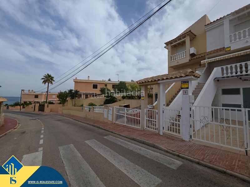 Foto 805f386f-c170-4fc6-917f-6ede9f8bb1a0. Casa amb aparcament a Cabo Cervera Torrevieja