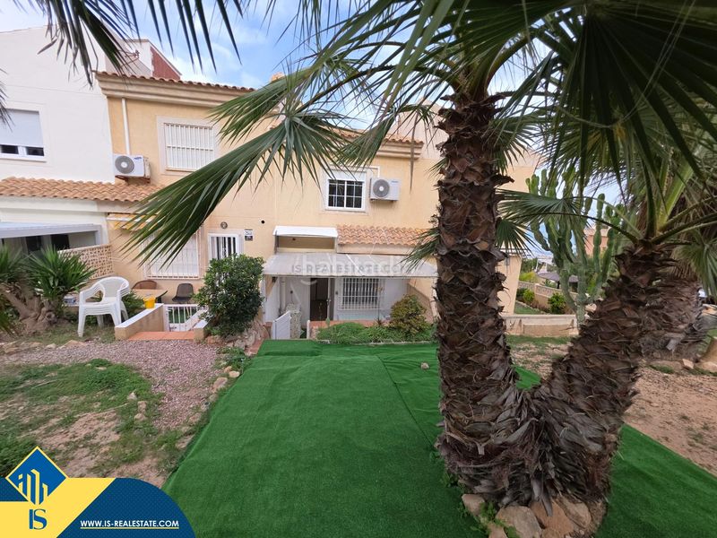 Foto b70554e4-314b-467c-937a-2a05c744d703. Casa amb aparcament a Cabo Cervera Torrevieja