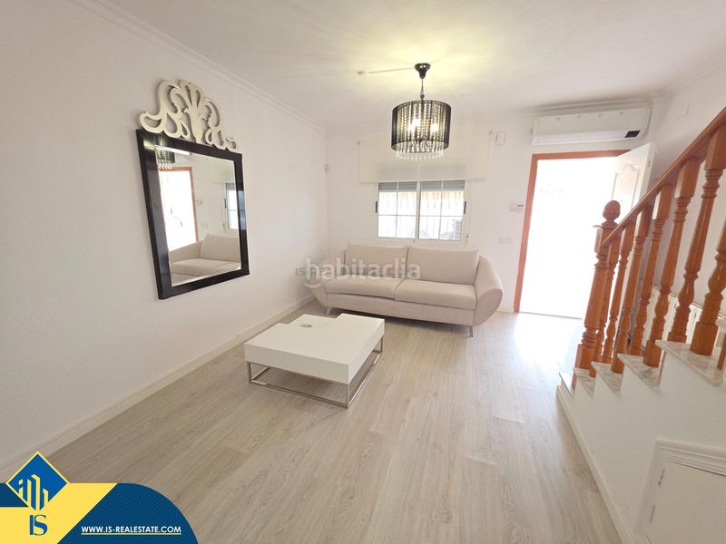 Foto e925ec20-5a01-4212-ba74-a35d56c22c34. Casa amb aparcament a Cabo Cervera Torrevieja