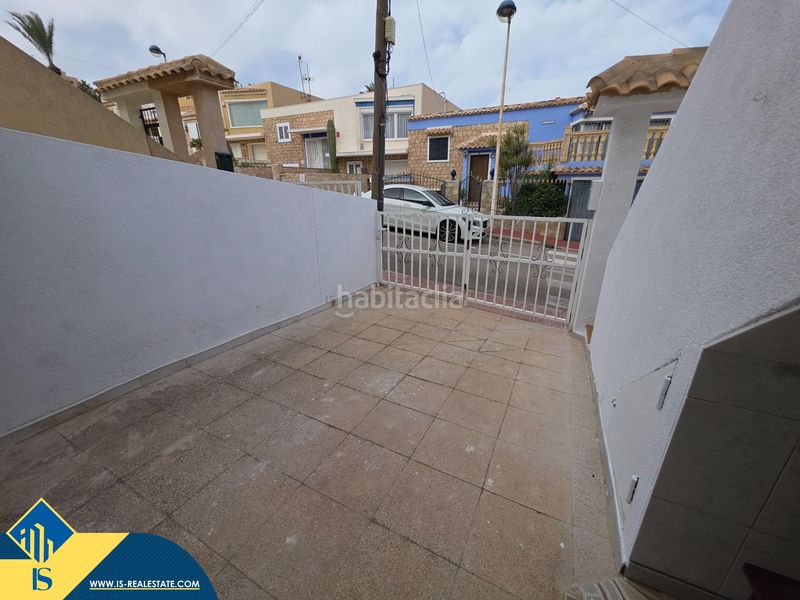Foto fd8f56b6-d1d3-4131-b162-146fa99f5329. Casa amb aparcament a Cabo Cervera Torrevieja