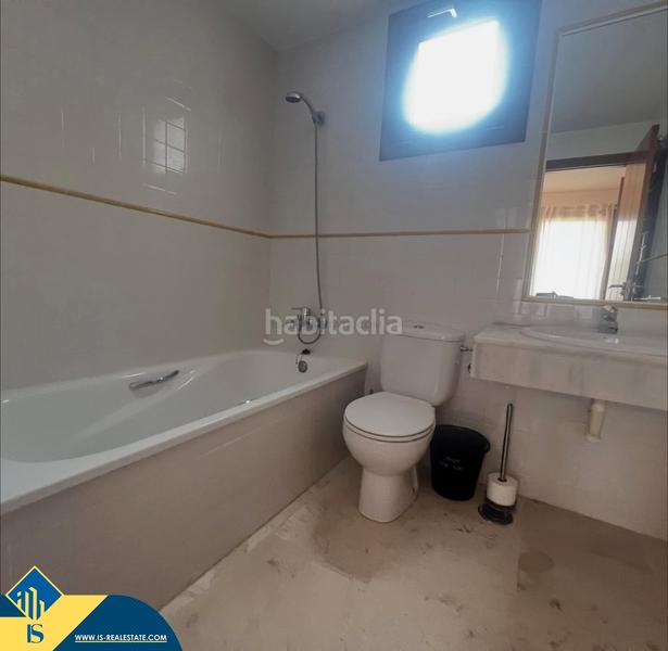 Foto f4a10087-3bce-4409-94fd-f8e7207f96b3. Appartement avec parking piscine dans Punta Prima Orihuela