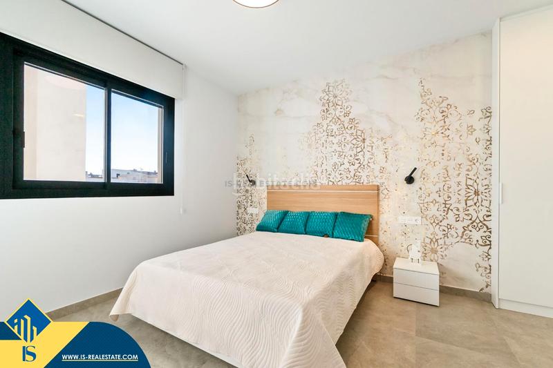 Foto 8a984766-ab26-4913-931f-187a03a39e24. Etagenwohnung mit pool in Punta Prima Orihuela