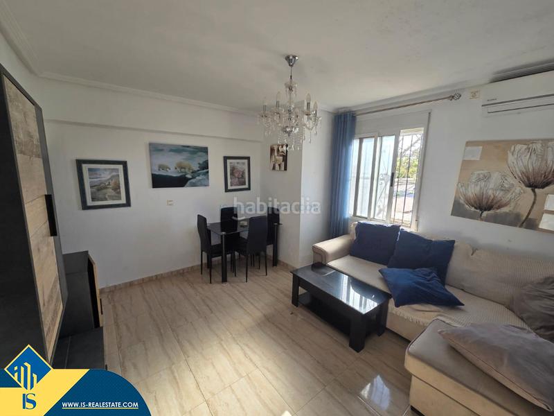 Foto 9e6a7a05-6b86-431d-b4d8-bb1961cacada. Casa bungalow con terraza, en la provincia de alicante, en la ciudad , en el barrio de torreta. 1 habitación | 47 m² | 4 k en Torrevieja