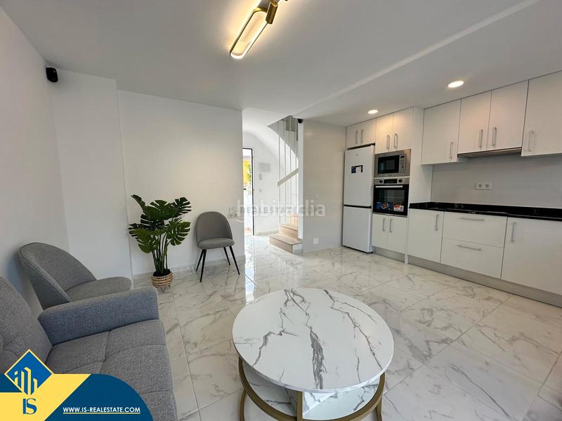 Foto 5ed7bf6b-1252-44cf-a9a0-cfb935378a61. Duplex con parcheggio piscina in Los Balcones-Los Altos Torrevieja