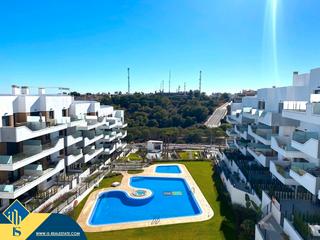 Appartement à Villamartín-Las Filipinas. Apartamento con piscina comunitaria, en la provincia de alicante