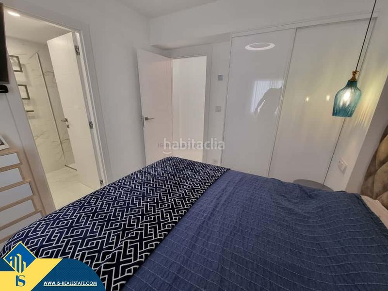 Foto 3397cc5d-2e93-4bb1-9909-926e334a20f9. Piso apartamento renovado con terraza, en la provincia de alicante, en la ciudad , en la zona de playa del cura. 2 habitac en Torrevieja
