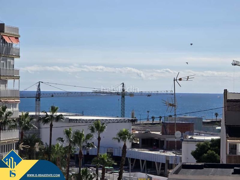 Foto 7c9317d5-e067-4437-b70b-3ac884602a4b. Piso apartamento renovado con terraza, en la provincia de alicante, en la ciudad , en la zona de playa del cura. 2 habitac en Torrevieja