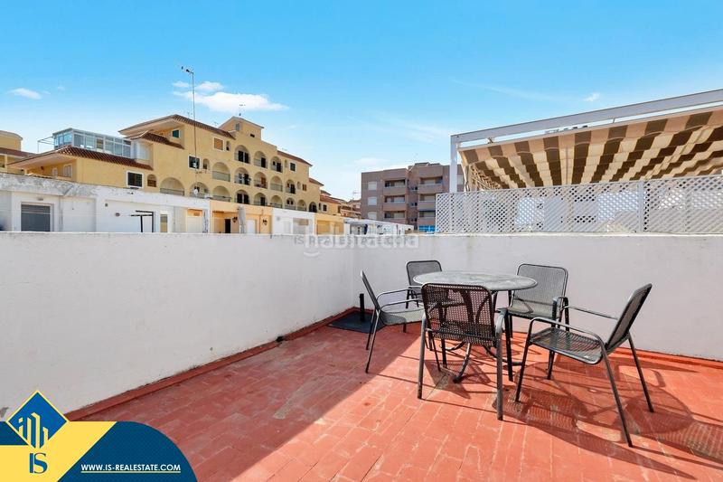 Foto ae332f6b-d2d6-4034-98c6-89d182f0bc6d. House with parking pool in Los Europeos Torrevieja