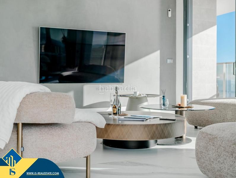 Foto dbdafdcf-0829-4c27-8950-081b261a8d83. Appartamento con parcheggio piscina in Playa Poniente Benidorm