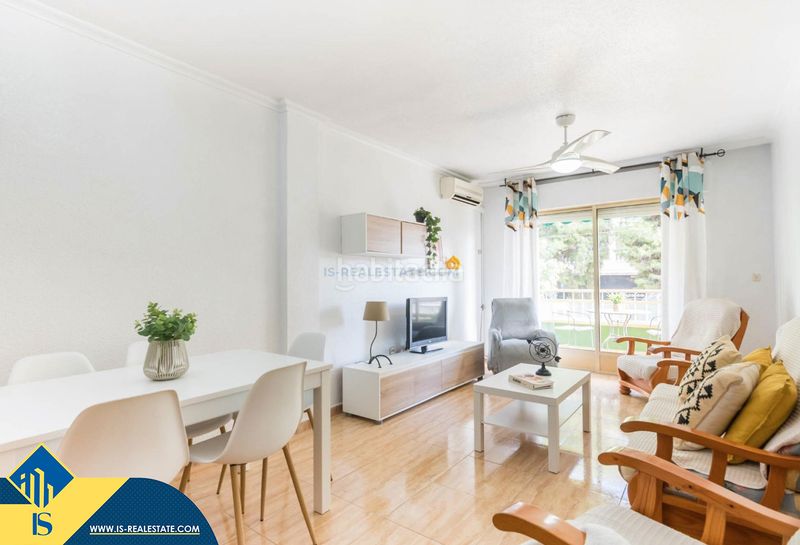 Foto 56918c1b-d5a2-40c2-8299-23ed8e2ea125. Apartamento  con terraza, en la provincia de alicante, en la ciudad de orihuela costa. 3 habitaciones | 115 m² | 400 metros del mar en San Pedro del Pinatar