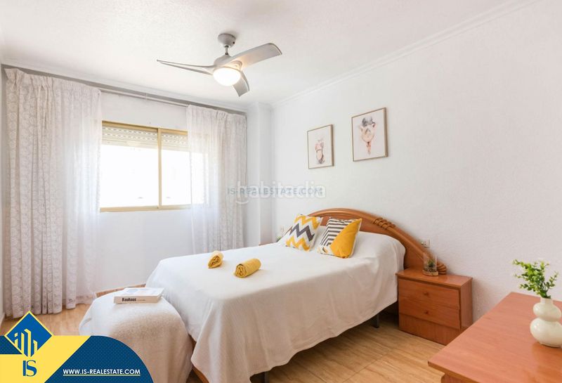 Foto de447bc2-14dc-4bcd-a55c-9230999ad1f7. Apartamento  con terraza, en la provincia de alicante, en la ciudad de orihuela costa. 3 habitaciones | 115 m² | 400 metros del mar en San Pedro del Pinatar