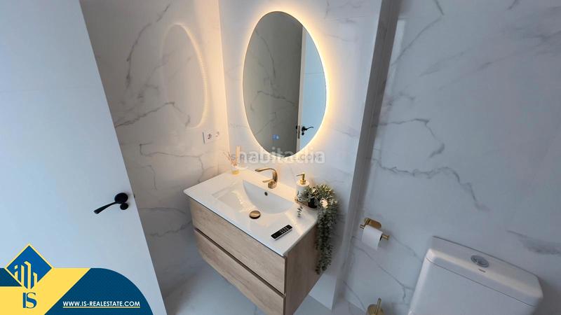 Foto 2df22d7a-aa87-437f-80d1-2e749200d4ec. Pis amb aparcament piscina a La Zenia Orihuela