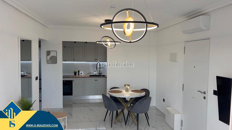 Foto 5b0ff302-1cca-47f3-bb86-a4eab81f68ec. Pis amb aparcament piscina a La Zenia Orihuela