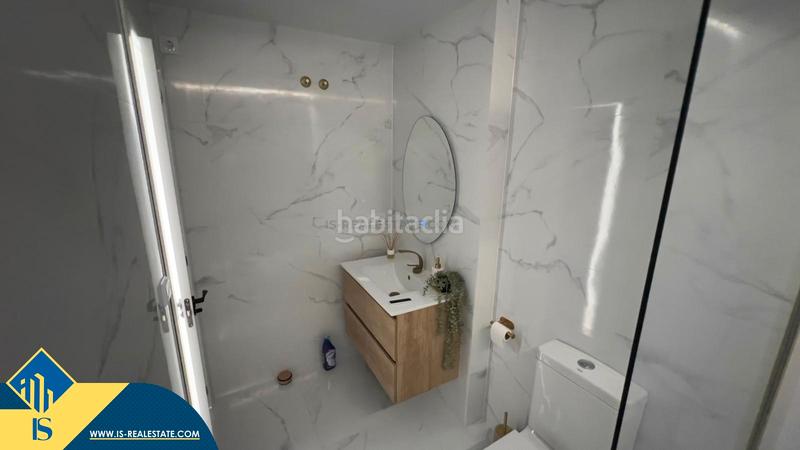 Foto c4606f38-a2ae-4c6d-b5ed-9efeae1f4d79. Pis amb aparcament piscina a La Zenia Orihuela