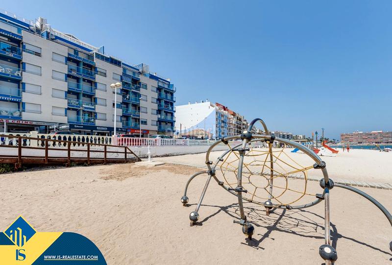 Foto 584ffe7a-99a4-452a-85e9-1a5f2cc26471. Studio with heating pool in Zona Playa de los Locos Torrevieja