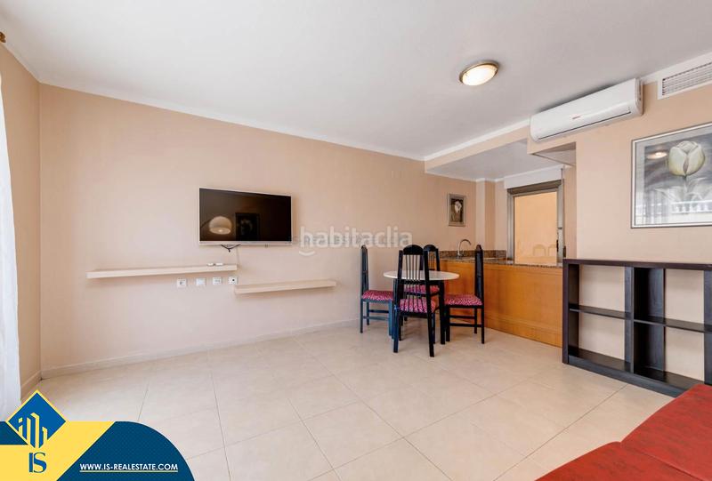 Foto c90ab041-f289-41ad-9cad-9ea38139d937. Studio with heating pool in Zona Playa de los Locos Torrevieja