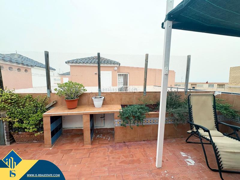 Foto 5ff2b87c-dfd5-460c-958e-ccaecf804124. Àtic amb piscina a Gaspar Perelló Torrevieja