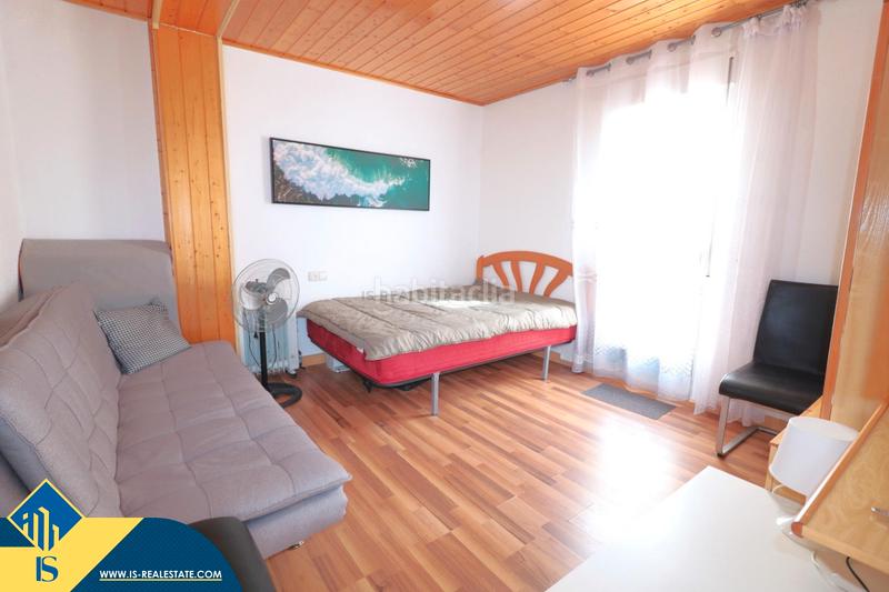 Foto 46564bd5-2b6a-4ba3-8ae0-5f44ffcea448. Attico in El Acequión Torrevieja