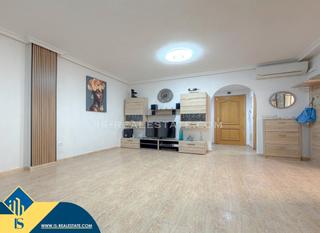 Appartement in Avenida Habaneras - Curva de Palangre. Apartamento con piscina comunitaria, en la provincia de alicante