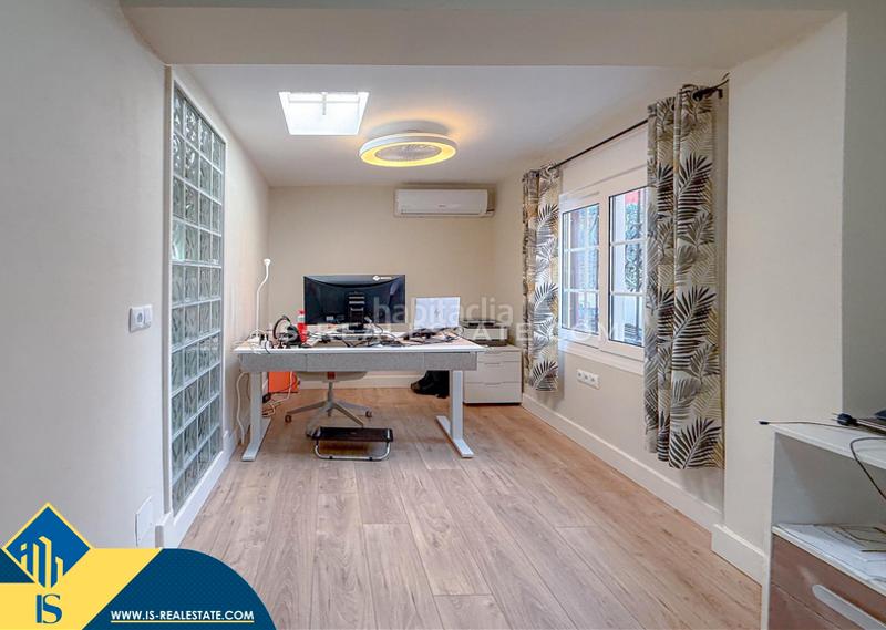 Foto feb27493-18c4-480e-8c1d-cb392063bf35. Chalet con parcheggio piscina in Los Almendros Orihuela