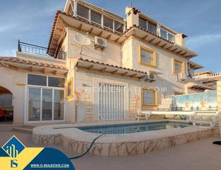 Xalet a Zeniamar - Horizonte - La Campana. Casa renovada con piscina comunitaria, en la provincia de alican