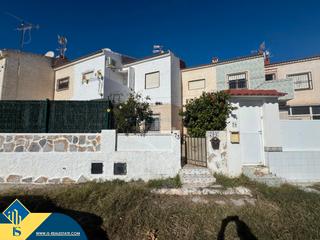 House in Zona Carrefour - Urbanizaciones