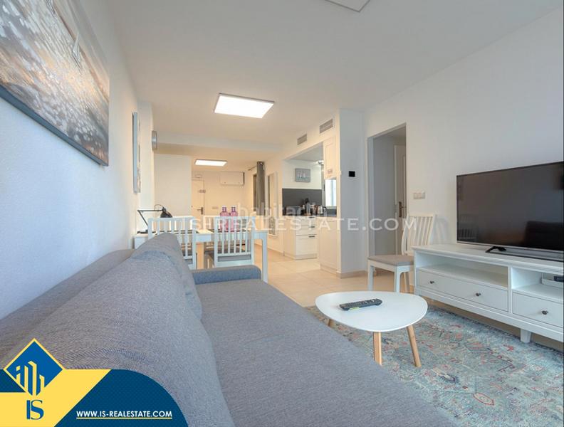 Foto 0a2b433c-d468-45a8-ba71-49924b6d8e39. Flat with parking pool in Zona Playa de los Locos Torrevieja
