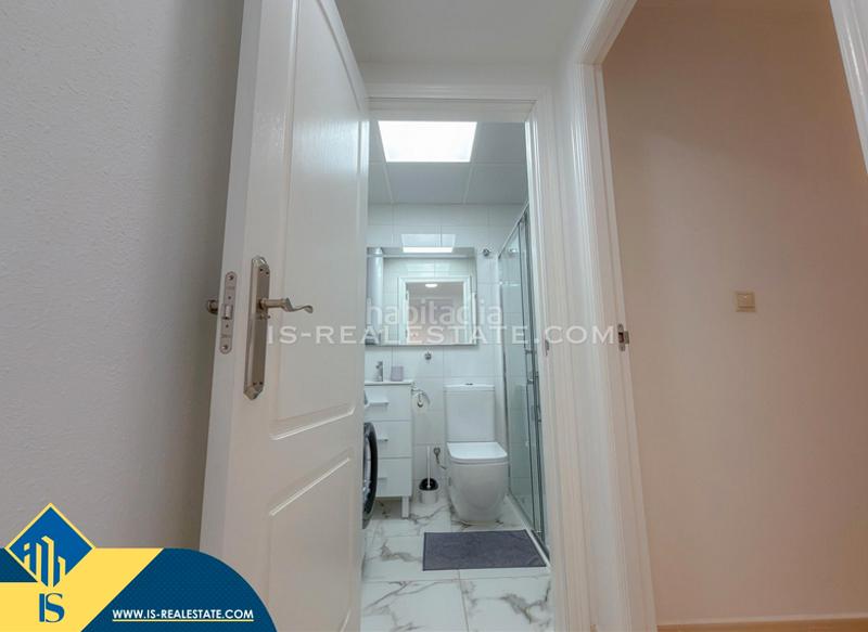Foto 0f0fe94e-f962-4886-a3c4-3d902865c023. Flat with parking pool in Zona Playa de los Locos Torrevieja