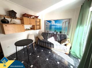 Apartment in Gaspar Perelló. Apartamento con piscina comunitaria, en la provincia de alicante