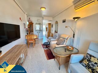 Appartement à Almoradí. Apartamento con piscina comunitaria, en la provincia de alicante