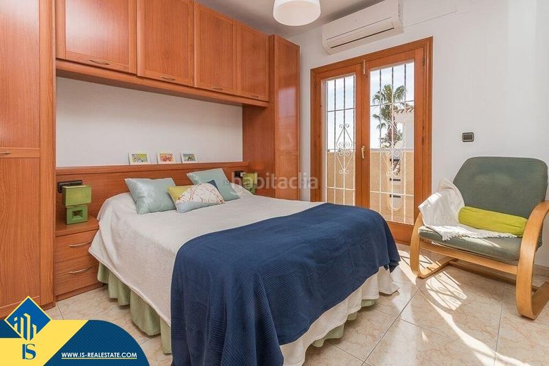 Foto 4baf5026-b773-455c-b2d2-687825e0a0b5. Casa amb aparcament piscina a Playa Flamenca Orihuela