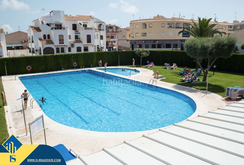 Foto 2e6a443c-301a-473f-868e-25a9bb66f563. Casa amb calefacció piscina a Playa de los Náufragos Torrevieja